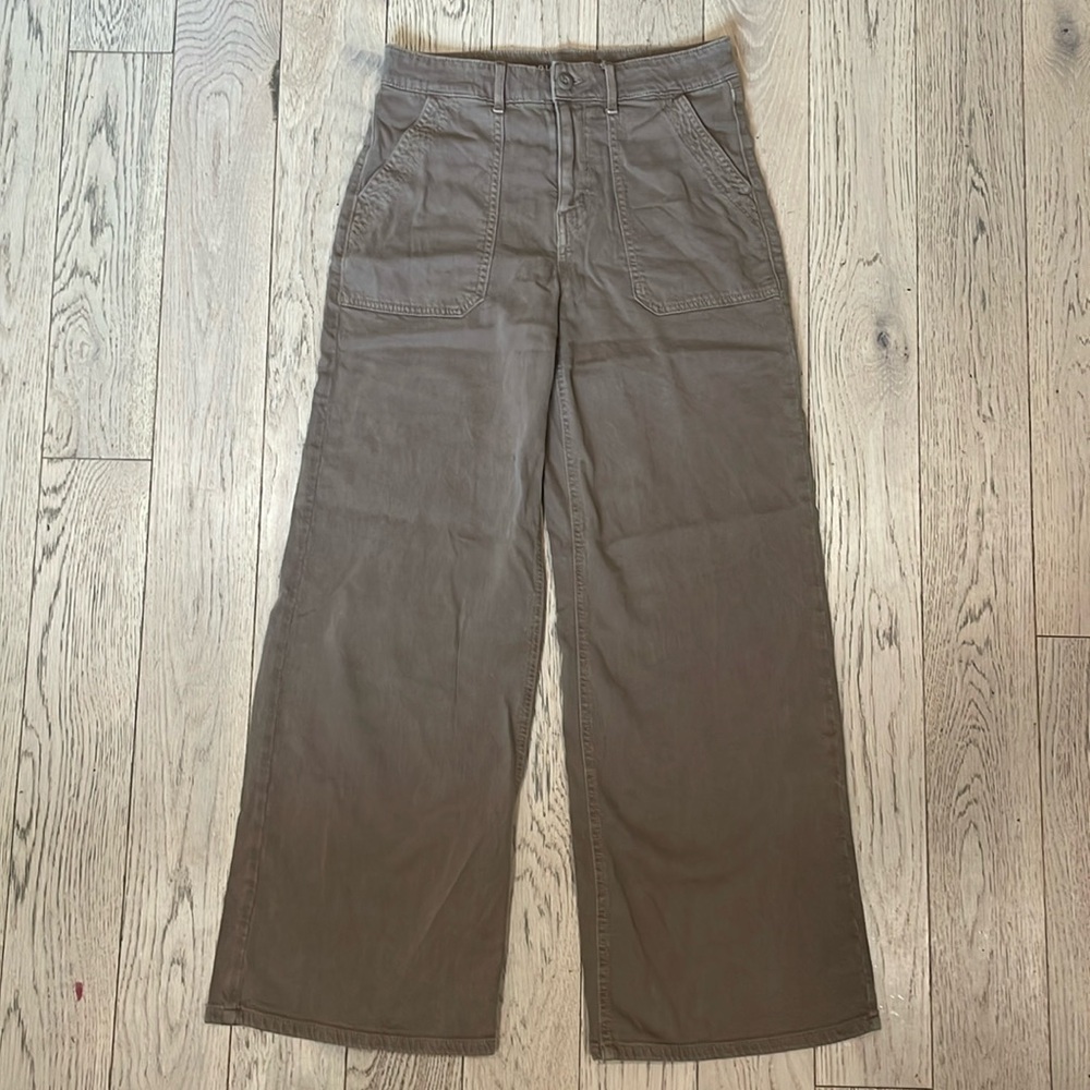 AE Dreamy Drape Stretch Super High-Waisted Baggy Wide-Leg Pant - US 2, Short
